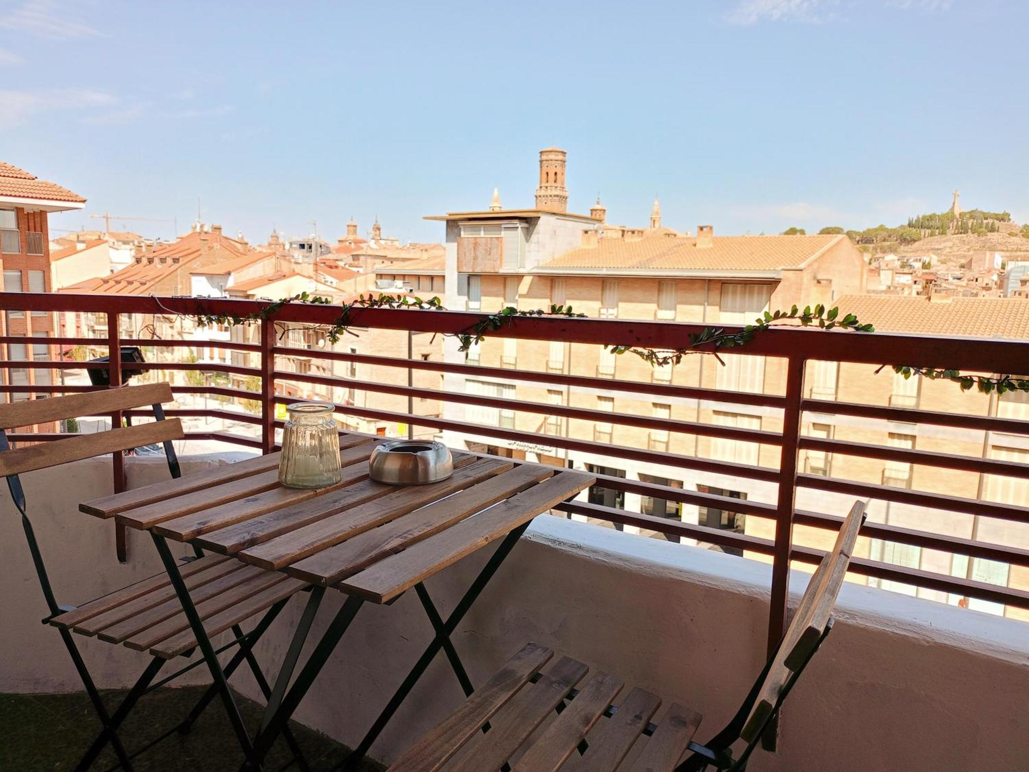 Pension Las Hojas Tudela Exterior photo