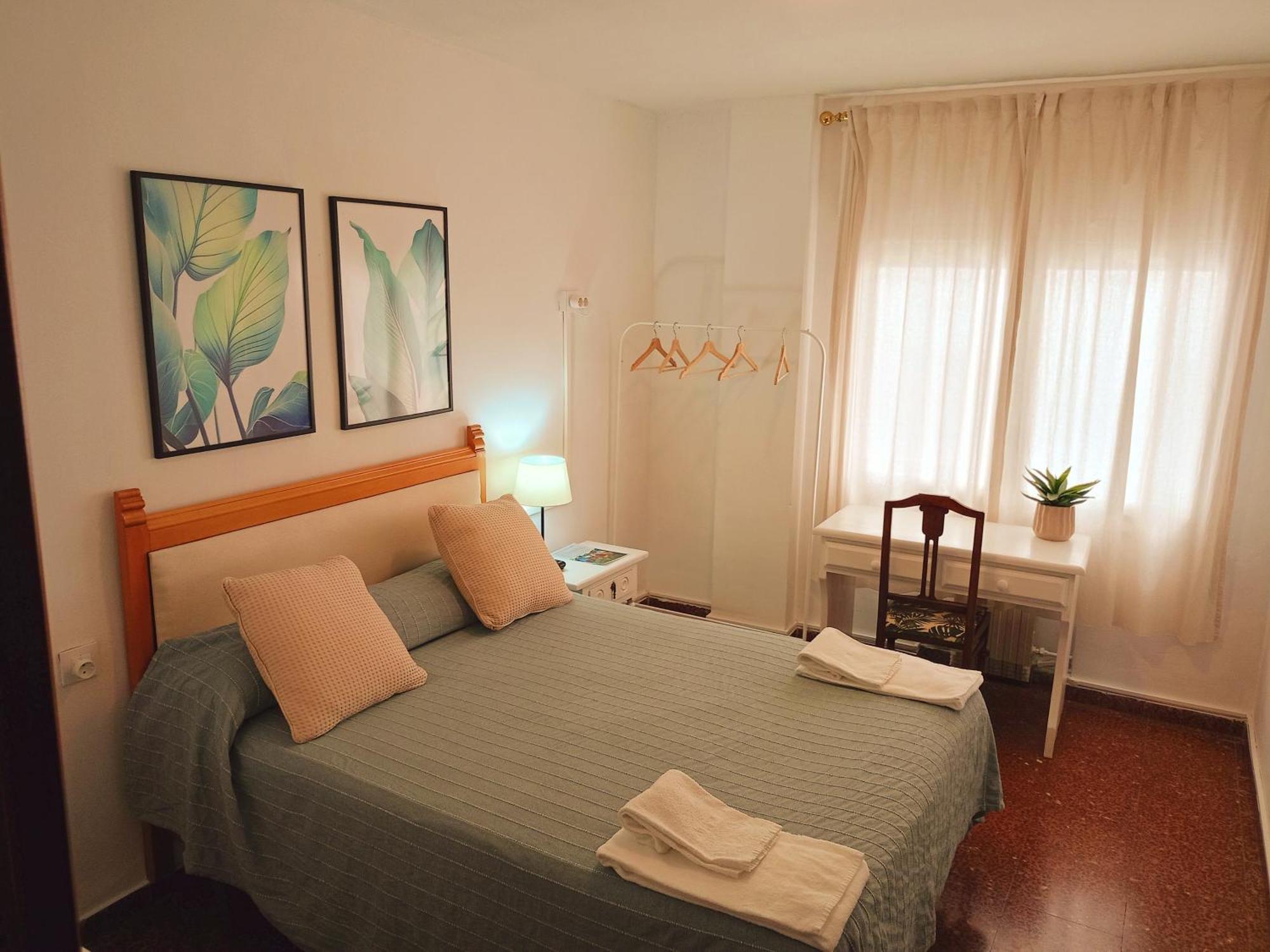 Pension Las Hojas Tudela Exterior photo